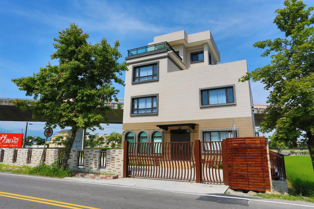 Dania Garden Bed & Breakfast หลัวตง ภายนอก รูปภาพ