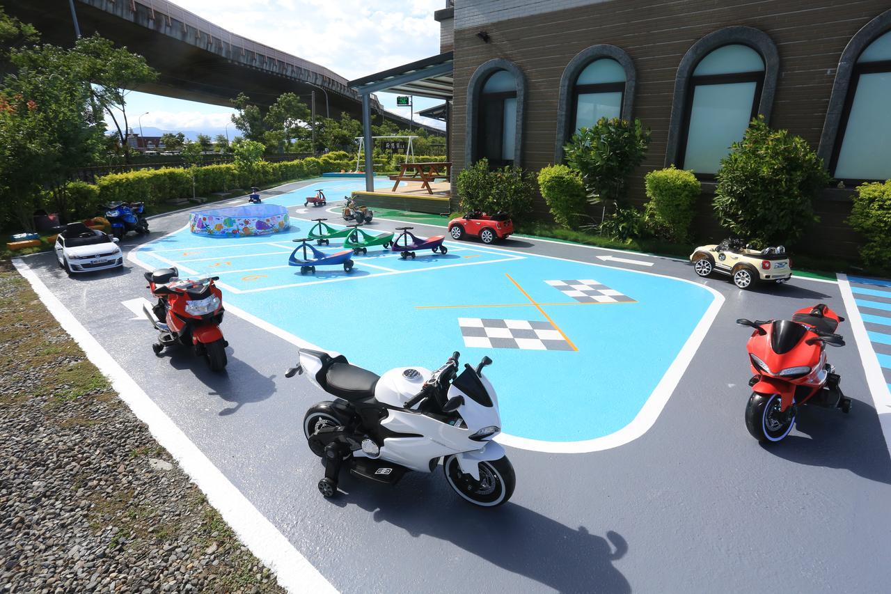 Dania Garden Bed & Breakfast หลัวตง ภายนอก รูปภาพ